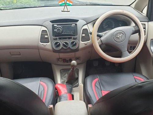 Toyota Innova MT 2004-2011 2010 for sale