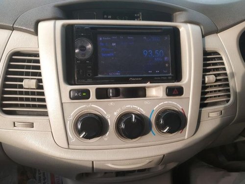 Used Toyota Innova MT car at low price