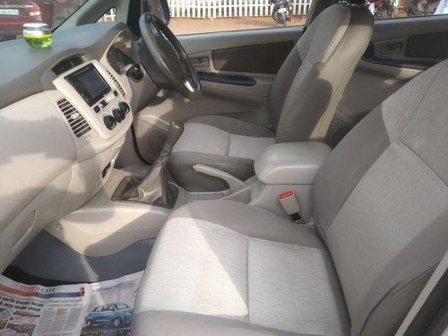 Used Toyota Innova MT car at low price