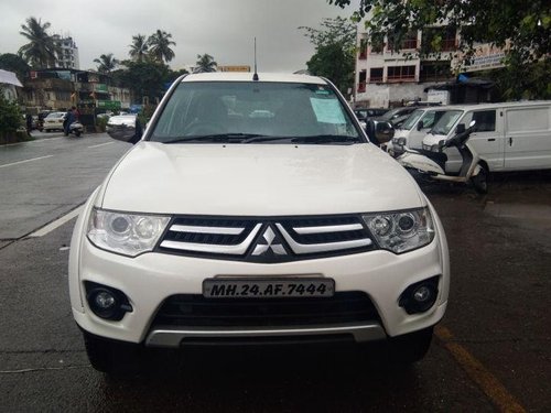 Used Mitsubishi Pajero Sport  Sport 4X4 MT car at low price