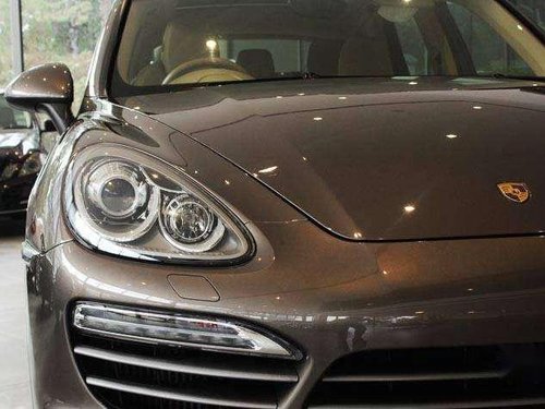 Used Porsche Cayenne car Diesel AT at low price