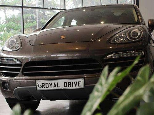 Used Porsche Cayenne car Diesel AT at low price