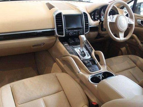 Used Porsche Cayenne car Diesel AT at low price