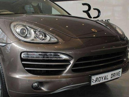Used Porsche Cayenne car Diesel AT at low price