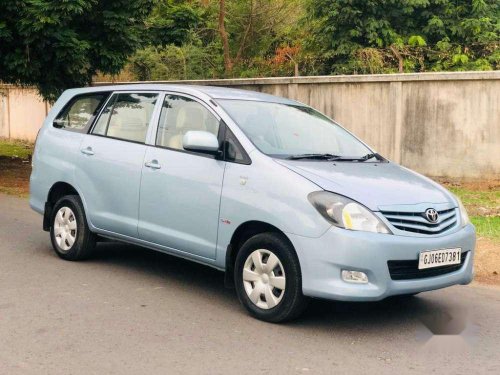 Used Toyota Innova car MT at low price