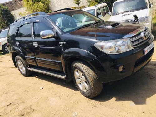 Toyota Fortuner 2010  4x4 MT for sale 