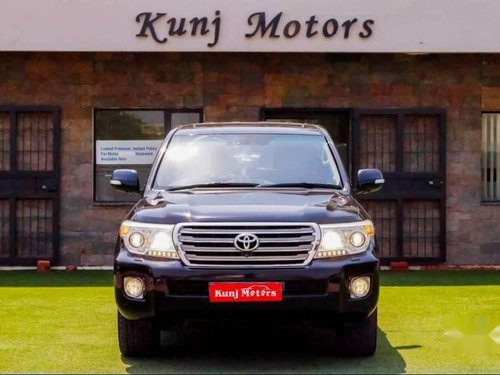 Used Toyota Land Cruiser car Diesel MT at low price