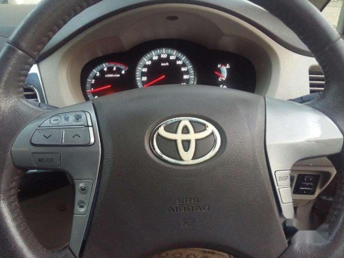 Used Toyota Innova car 2013 2.5 VX 8 STR MT for sale at low price