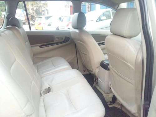 Used Toyota Innova car 2013 2.5 VX 8 STR MT for sale at low price