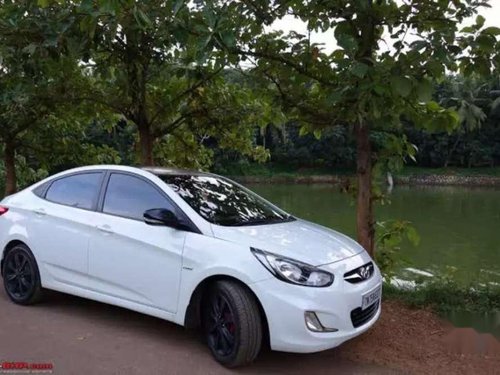 Hyundai Verna 2011 MT for sale 