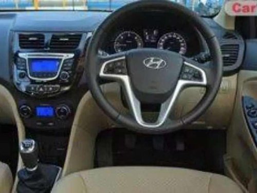 Hyundai Verna 2011 MT for sale 