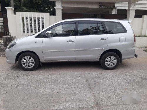 Used Toyota Innova car MT at low price