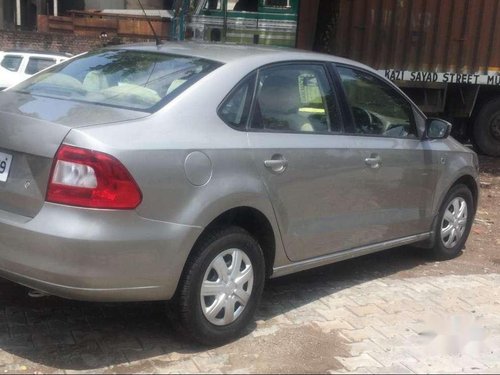 Skoda Rapid 2012 MT for sale 