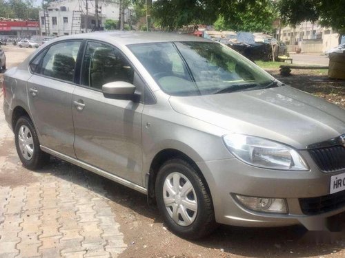 Skoda Rapid 2012 MT for sale 