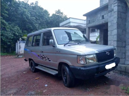 2000 Toyota Qualis MT for sale at low price
