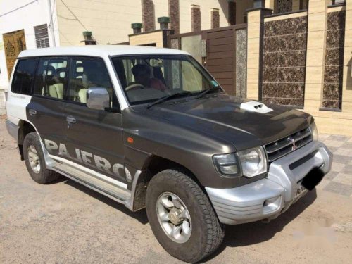 Used Mitsubishi Pajero SFX car 2011 MT for sale at low price