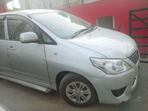 Toyota Innova 2012 MT for sale 