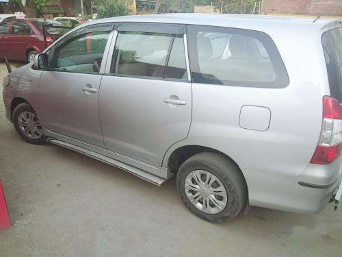 Toyota Innova 2012 MT for sale 