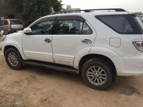 Toyota Fortuner 3.0 4x2 MT, 2013, Diesel for sale 