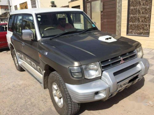 Used Mitsubishi Pajero SFX car 2011 MT for sale at low price