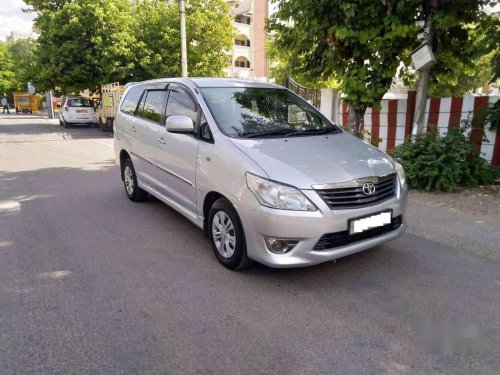 Toyota Innova 2.5 G4 8 STR, 2013, Diesel MT for sale 