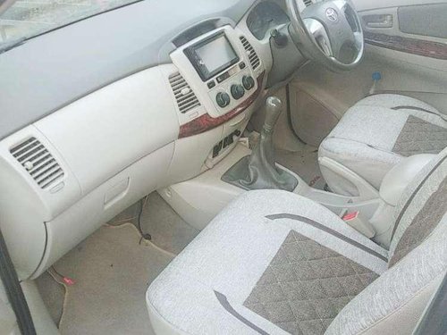 Toyota Innova 2012 MT for sale 