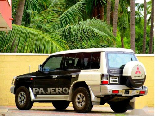 Used Mitsubishi Pajero car MT for sale at low price