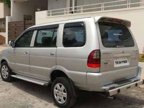 Chevrolet Tavera Neo 3 LS- 10 STR BS-III, 2015, Diesel MT for sale 