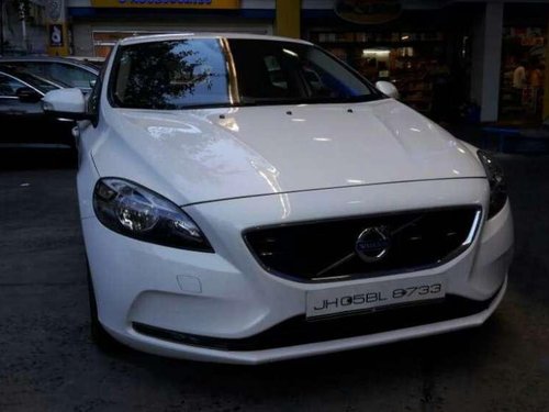 Used 2017 Volvo V40 AT for sale at low price