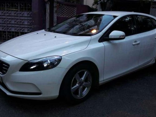 Used 2017 Volvo V40 AT for sale at low price