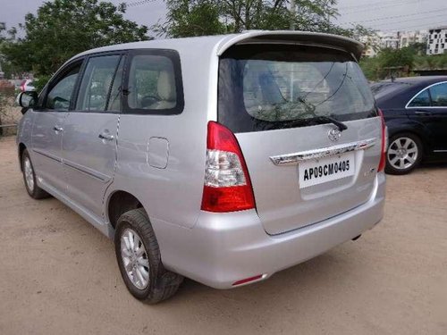 Toyota Innova 2.5 V 7 STR, 2012, Diesel MT for sale 