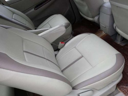 Toyota Innova 2.5 V 7 STR, 2012, Diesel MT for sale 