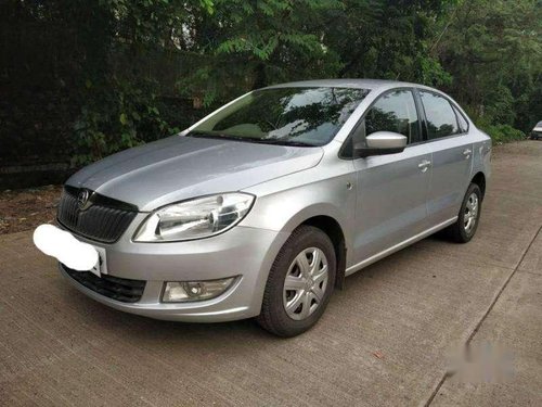 Skoda Rapid 2014 MT for sale 