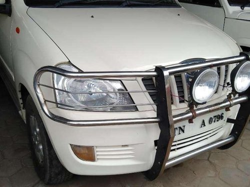 Mahindra Xylo E8 2009 MT for sale 