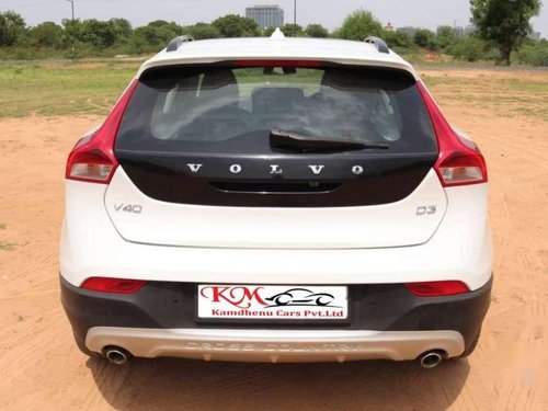 Used Volvo V40 2014 AT for sale 