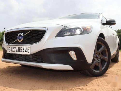 Used Volvo V40 2014 AT for sale 