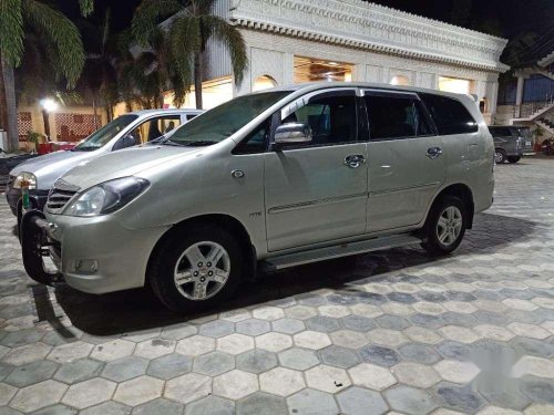 Toyota Innova 2.0 V, 2005, Petrol MT for sale 