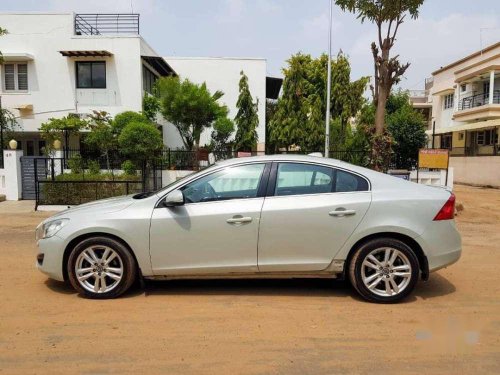 Volvo S60 Kinetic D5, 2011, Diesel MT for sale 