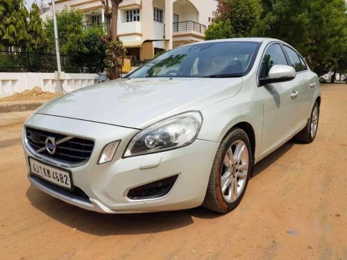 Volvo S60 Kinetic D5, 2011, Diesel MT for sale 