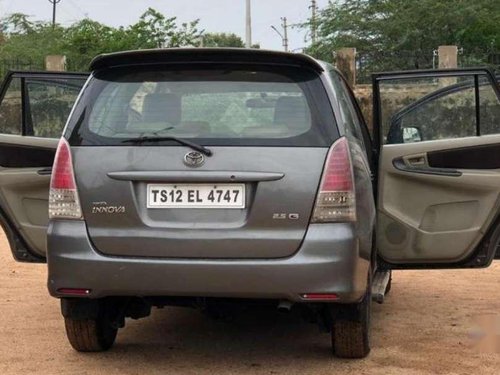 Toyota Innova 2010 2.5 GX 7 STR MT for sale 