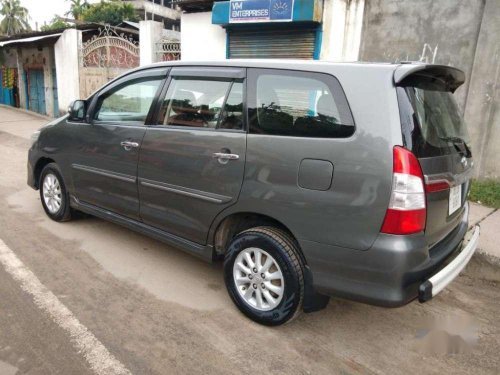 Toyota Innova 2.5 V 8 STR, 2013, Diesel MT for sale 