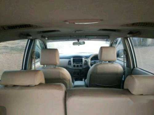 Toyota Innova 2.5 G 8 STR BS-IV, 2014, Diesel MT for sale 