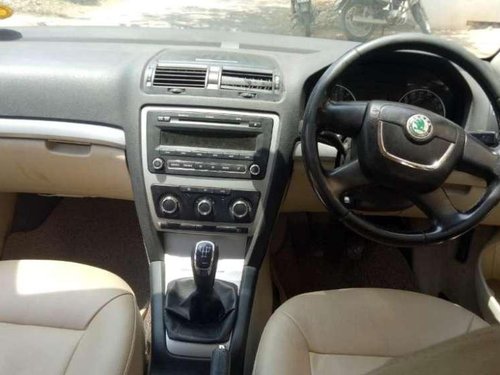 Skoda Laura Ambiente 1.9 TDI AT, 2011, Diesel for sale 