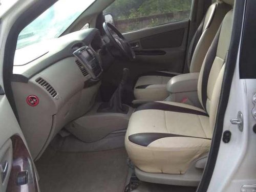 Toyota Innova 2.5 V 8 STR, 2015, Diesel MT for sale 