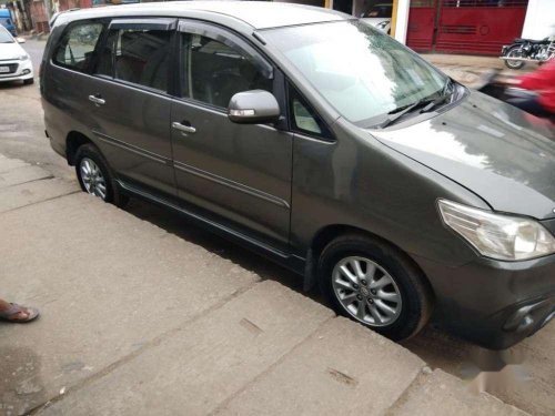 Toyota Innova 2.5 V 8 STR, 2013, Diesel MT for sale 