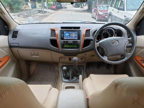 Toyota Fortuner 4x4 MT 2011 for sale