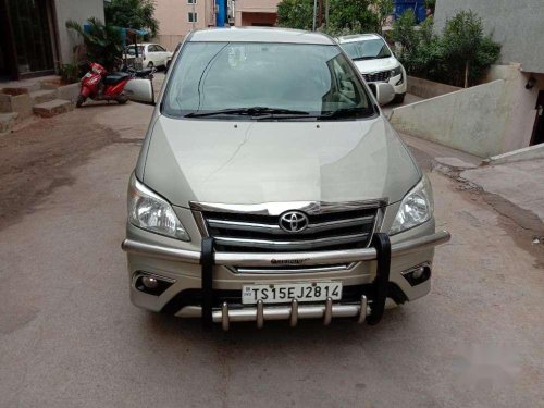 Toyota Innova 2.5 V 7 STR, 2014, Diesel MT for sale 