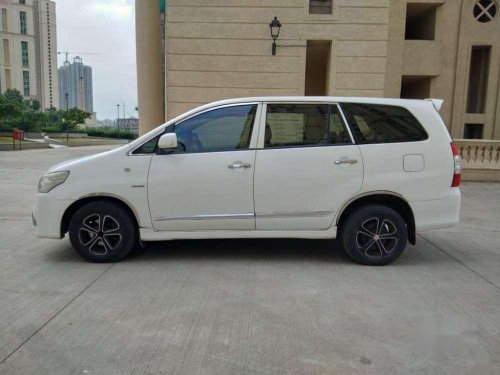 Used 2013 Toyota Innova 2.5 GX 8 STR MT for sale