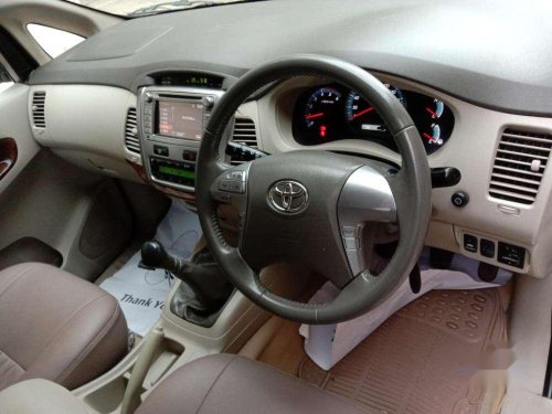 Toyota Innova 2.5 V 7 STR, 2014, Diesel MT for sale 