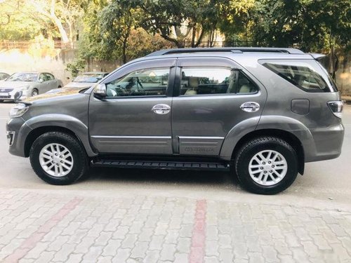 Toyota Fortuner 2011-2016 4x4 MT for sale